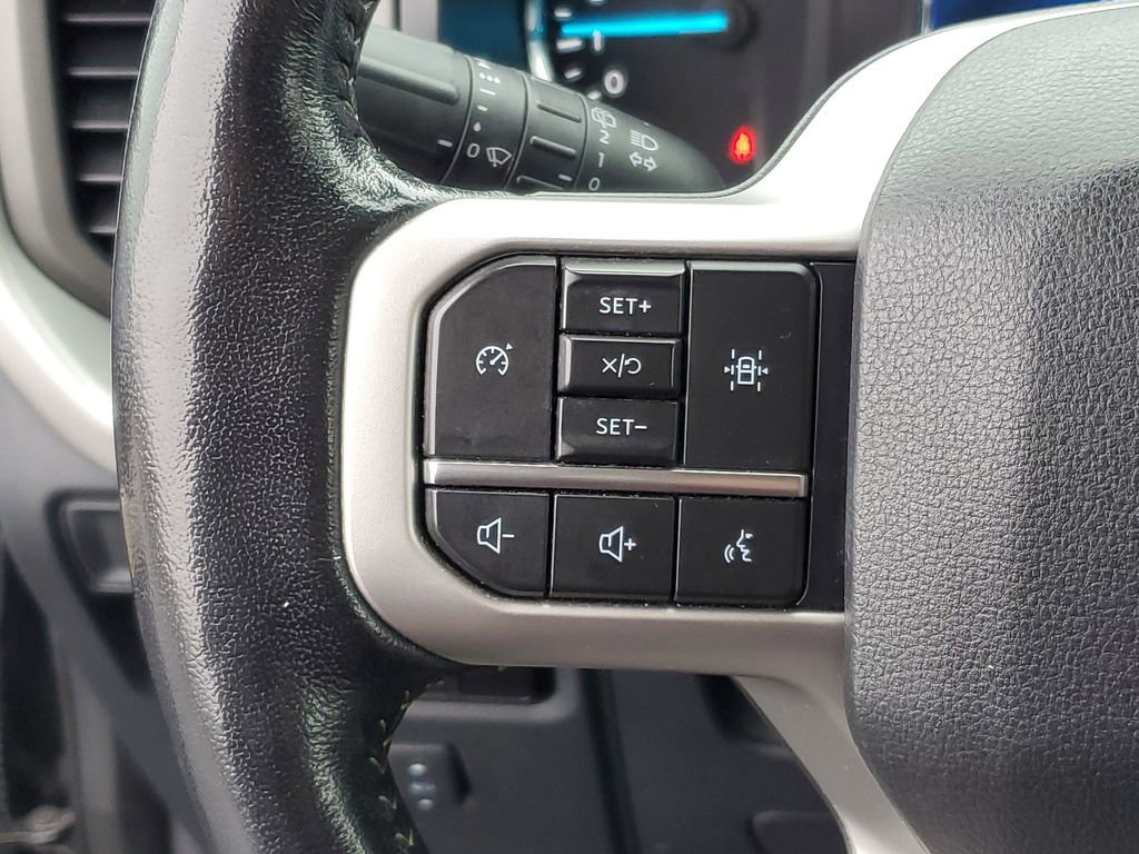 Used 2023 Ford Expedition Max XLT image 16