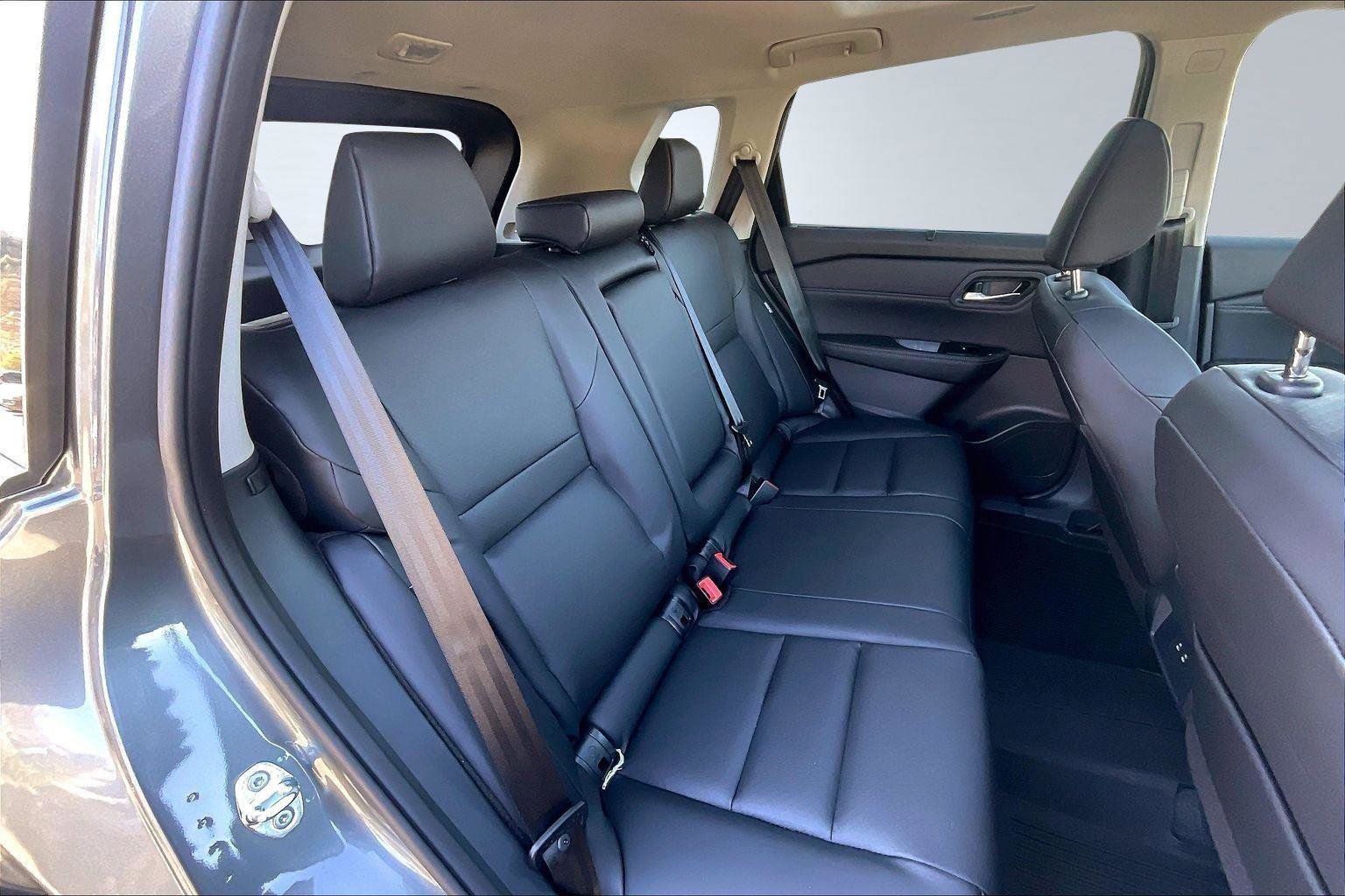 New 2026 Nissan Rogue Platinum w/ Platinum Premium Package image 10