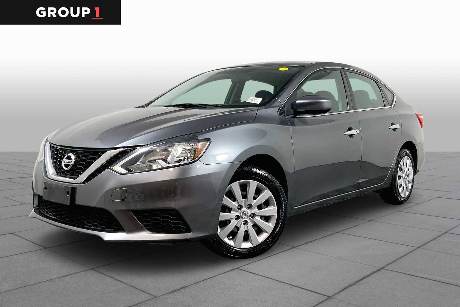 Used 2016 Nissan Sentra SV image 1