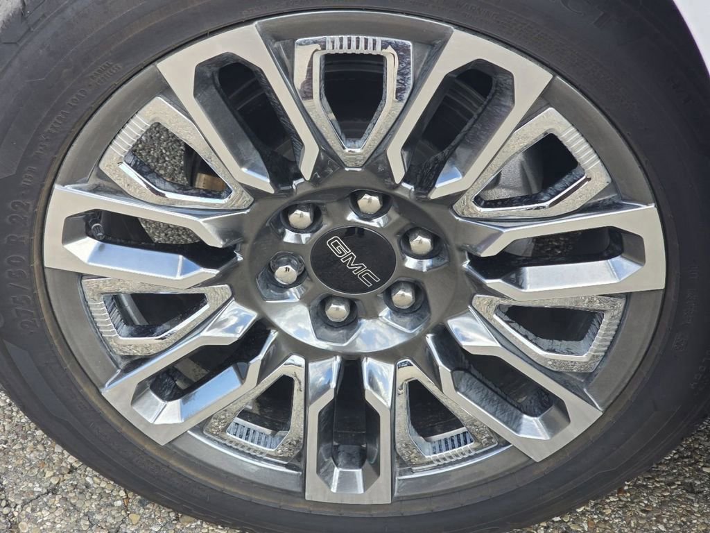 Used 2024 GMC Yukon Denali Ultimate AWD/4WD image 53