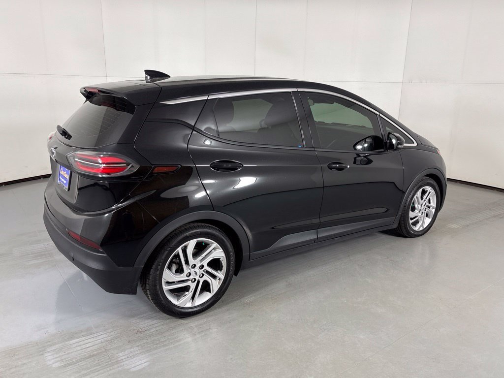 Used 2023 Chevrolet Bolt LT FWD image 8