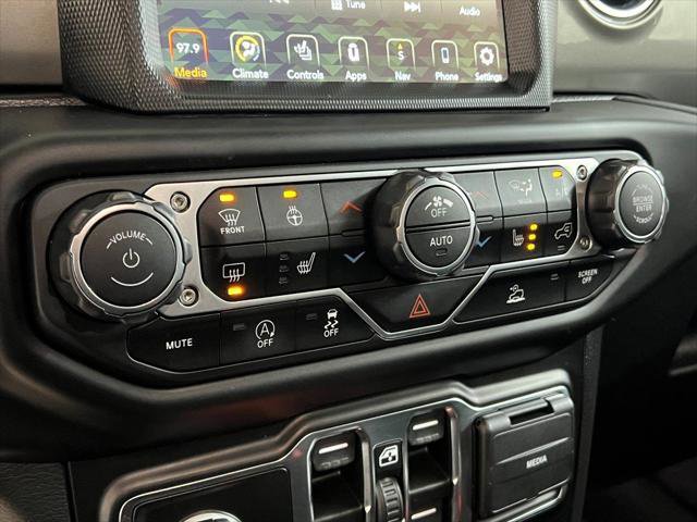 Certified 2022 Jeep Wrangler Unlimited Sahara w/ Cold Weather Group image 29