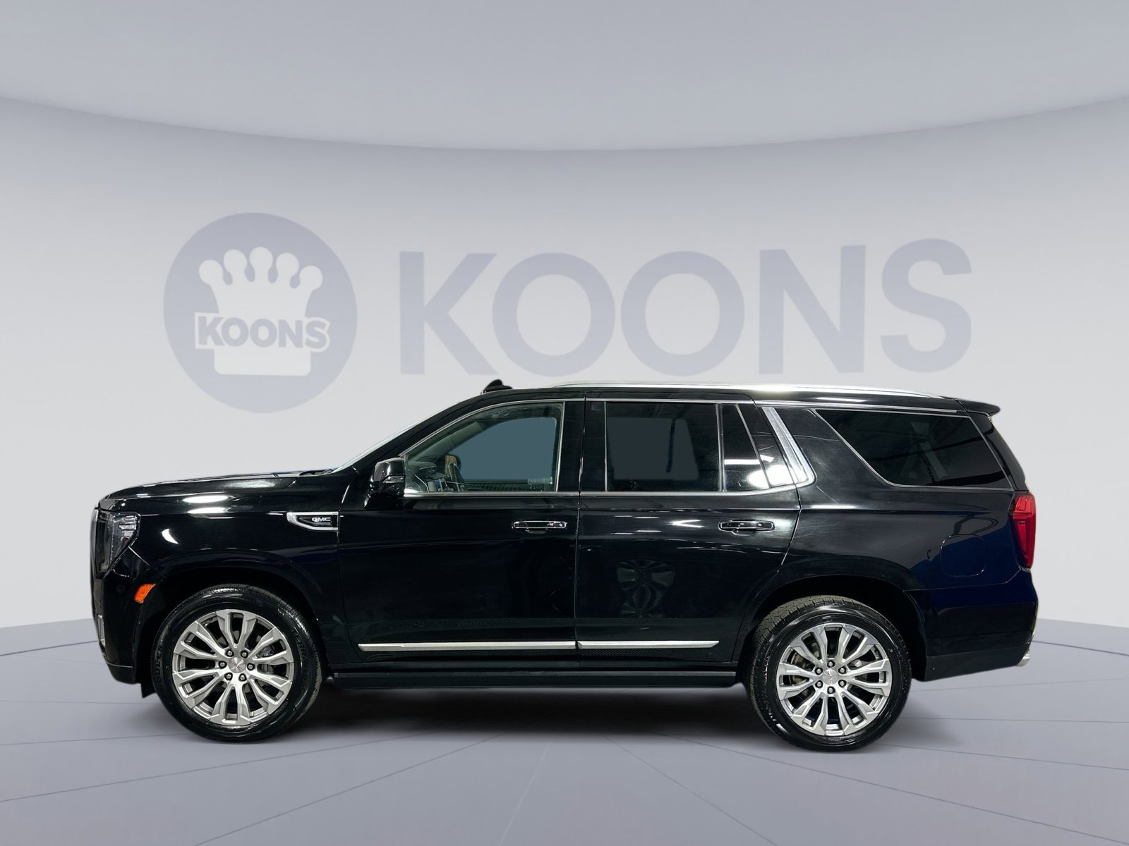 Used 2023 GMC Yukon Denali image 2