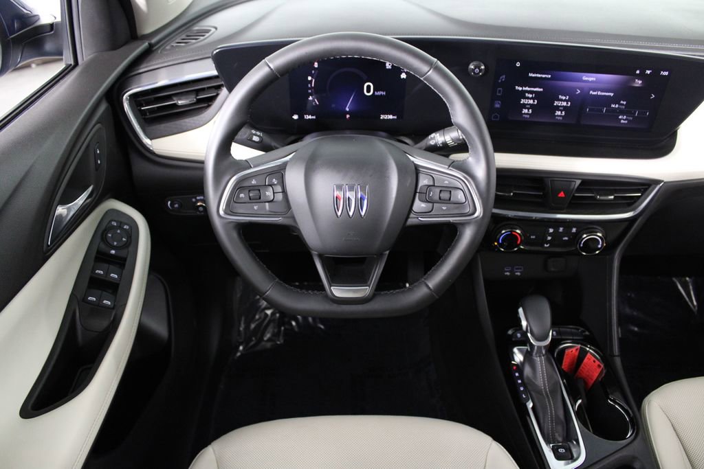 Used 2025 Buick Encore GX Sport Touring FWD image 9