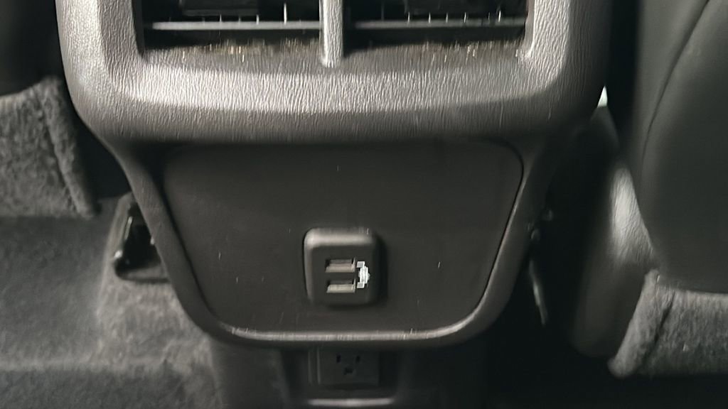 Used 2024 Chevrolet Equinox RS image 23