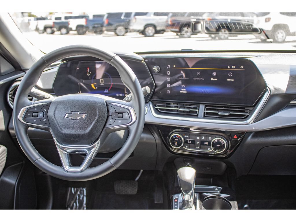 Used 2026 Chevrolet Trax ACTIV w/ Driver Confidence Package FWD image 22
