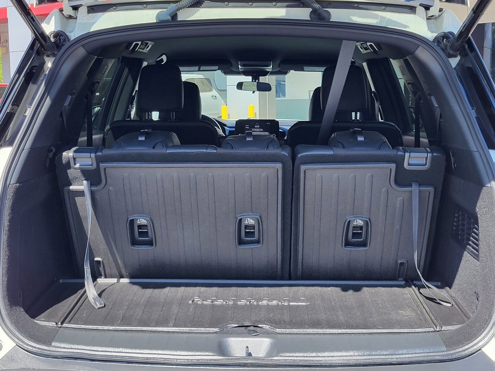 Used 2025 Nissan Pathfinder Rock Creek AWD/4WD image 31