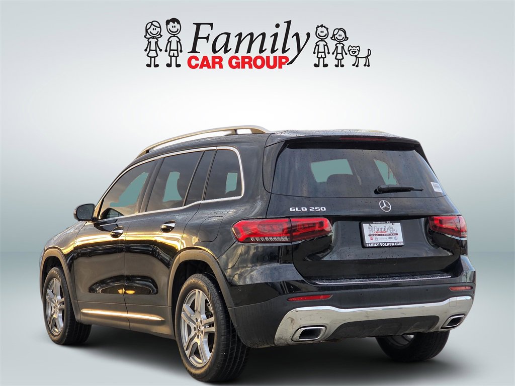 Used 2022 Mercedes-Benz GLB 250 image 3