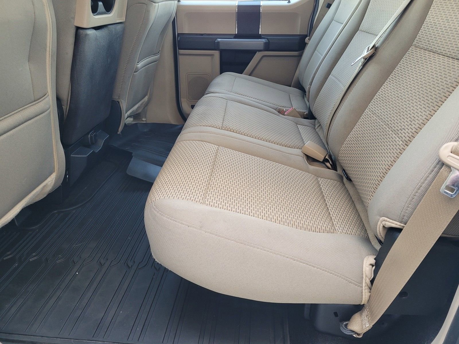 Used 2018 Ford F150 XLT w/ Equipment Group 301A Mid image 10
