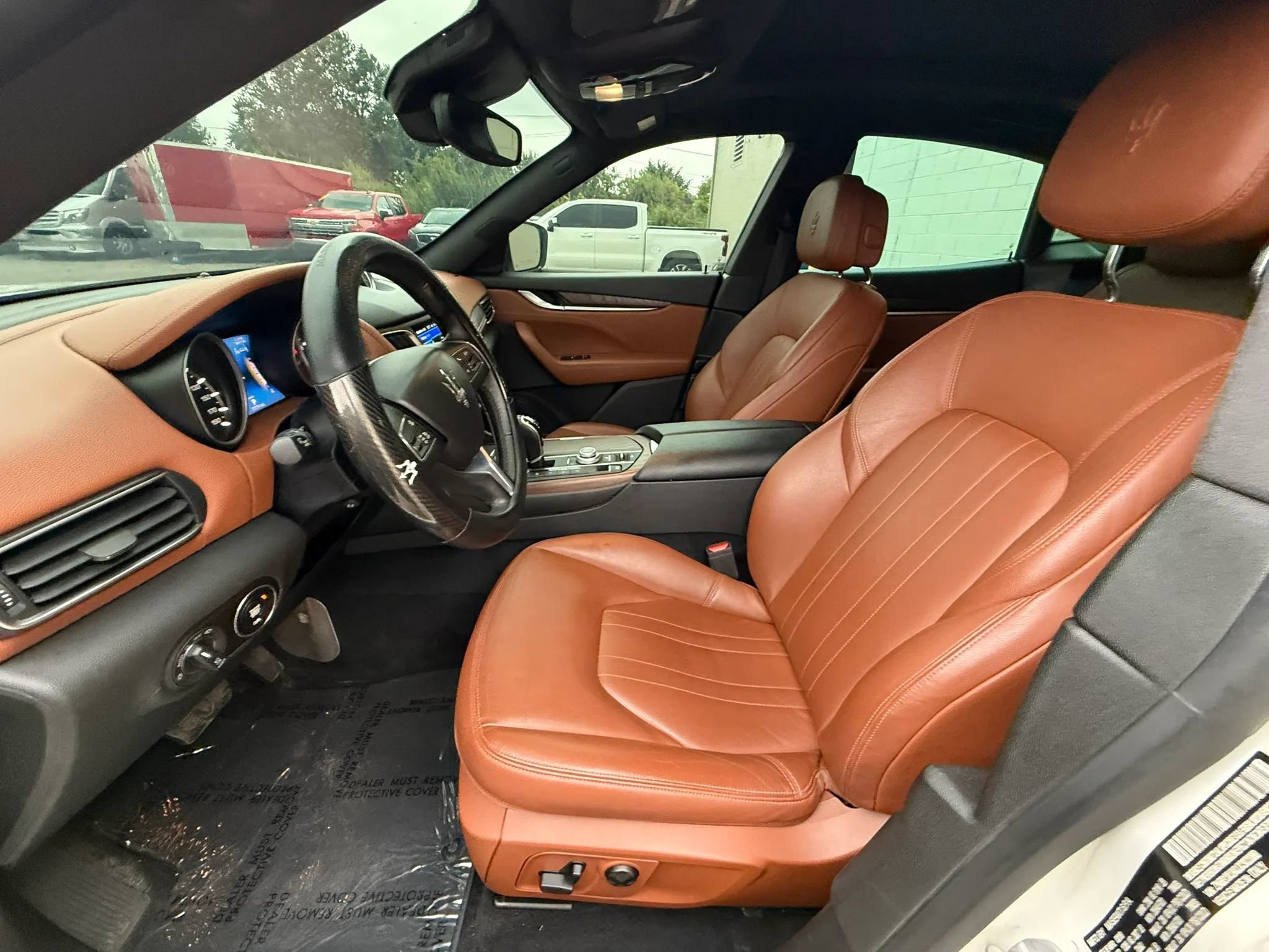 Used 2018 Maserati Levante AWD/4WD image 16