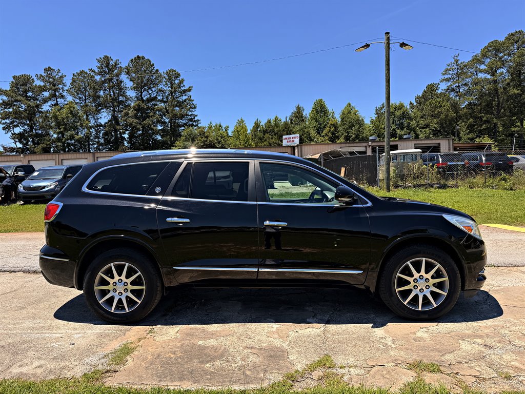Used 2017 Buick Enclave Convenience w/ Trailering Package FWD image 4