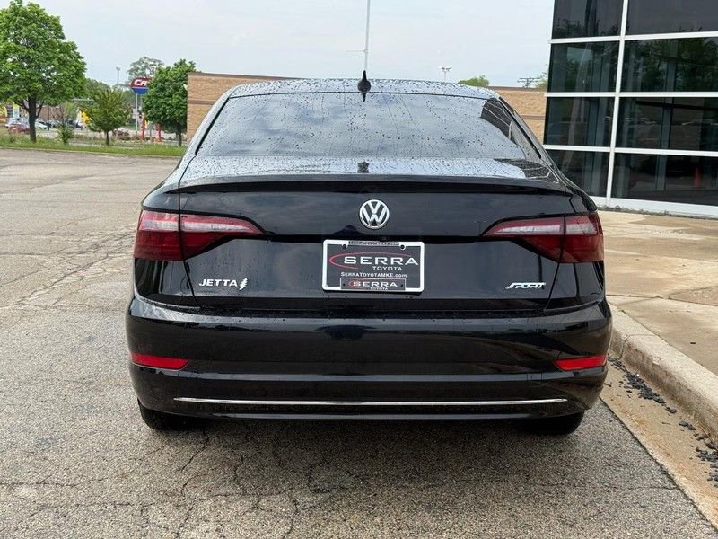 Used 2020 Volkswagen Jetta SE w/ SE Cold Weather Package FWD image 4
