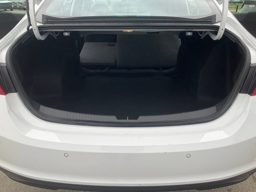 Used 2024 Chevrolet Malibu LT FWD image 27