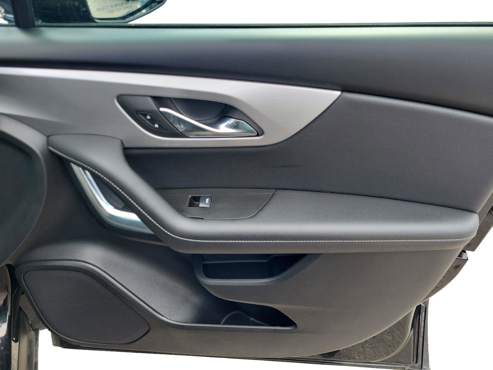 Used 2025 Chevrolet Blazer LT image 24