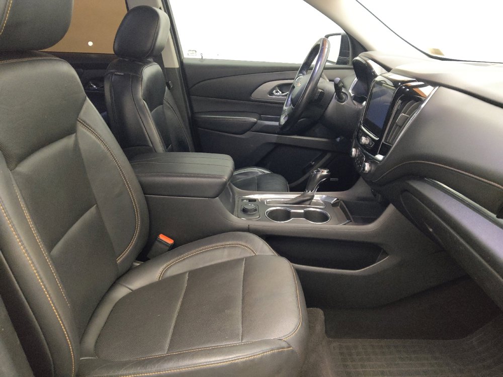 Used 2019 Chevrolet Traverse LT w/ LT Premium Package image 21