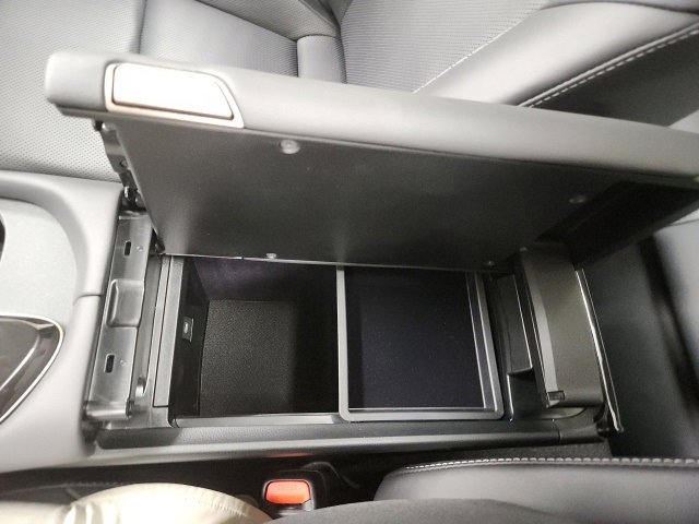 New 2026 Toyota Crown Platinum image 28