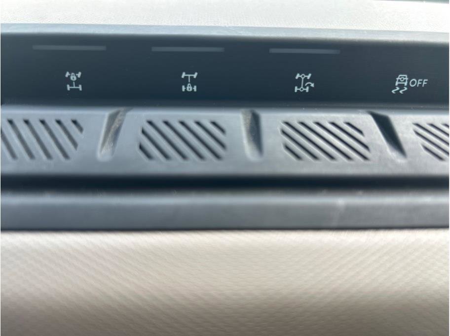 Used 2022 Ford Bronco Wildtrak image 18