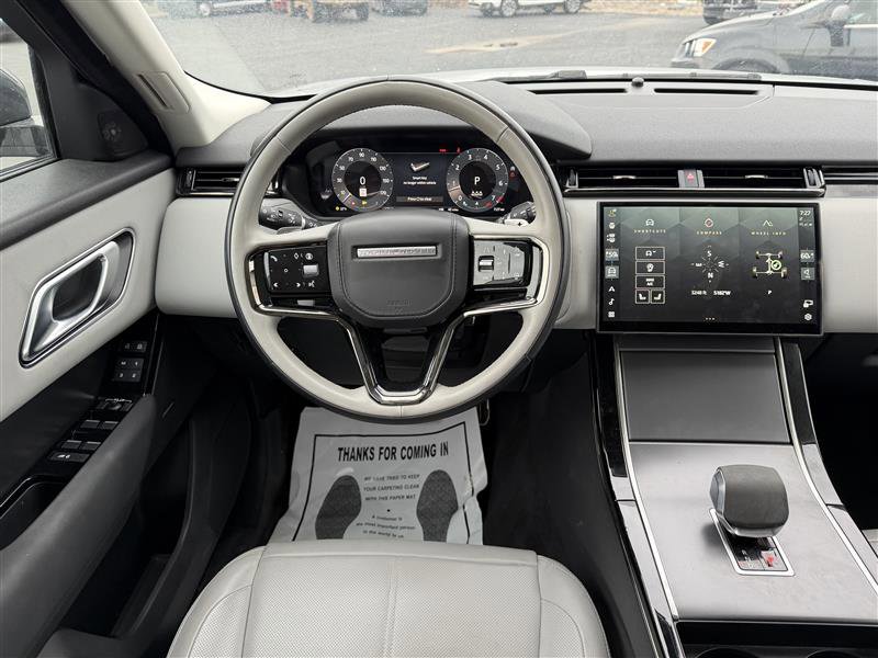 Used 2025 Land Rover Range Rover Velar Dynamic SE AWD/4WD image 8
