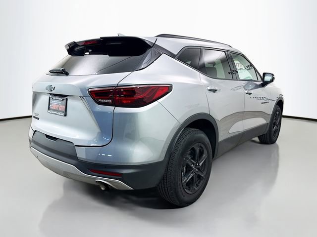 Used 2024 Chevrolet Blazer LT w/ Midnight/Sport Edition image 8