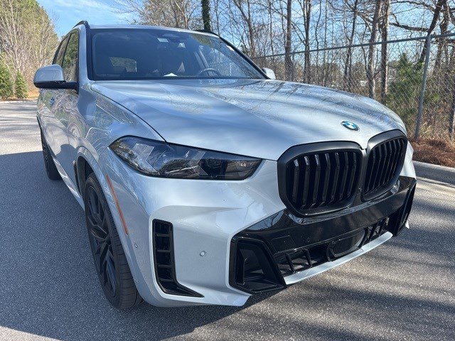 Certified 2024 BMW X5 xDrive40i w/ M Sport Package image 4