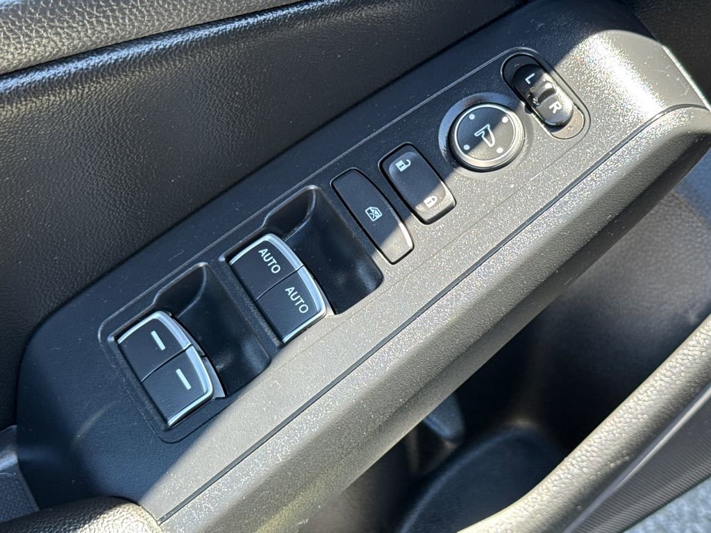 Used 2024 Honda Civic EX-L image 20