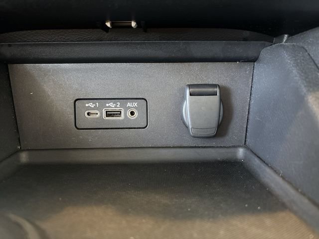 Used 2023 Nissan Sentra SV image 24