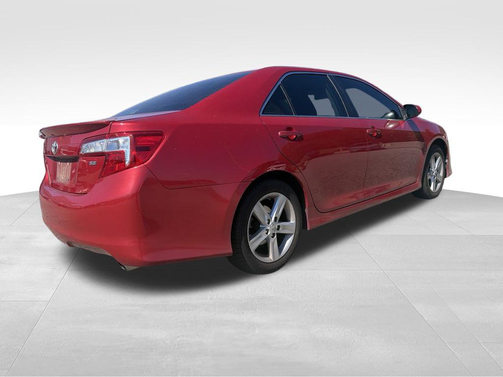Used 2014 Toyota Camry SE FWD image 7