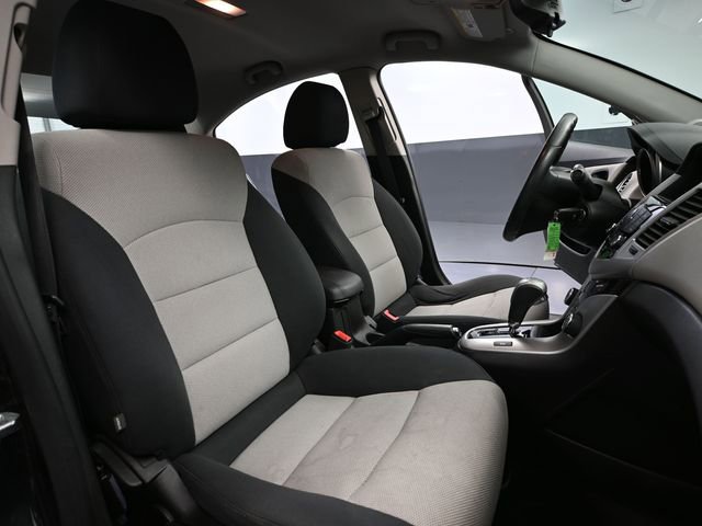 Used 2015 Chevrolet Cruze LS FWD image 39