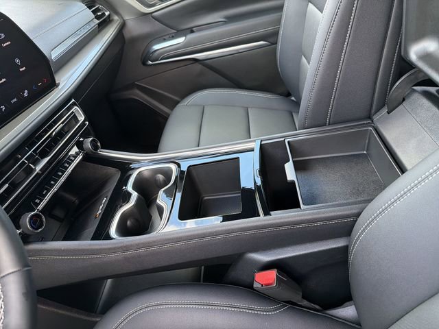Certified 2026 Chevrolet Traverse LT FWD image 24