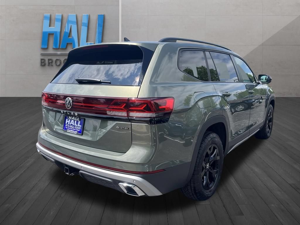Used 2026 Volkswagen Atlas Peak Edition AWD/4WD image 6