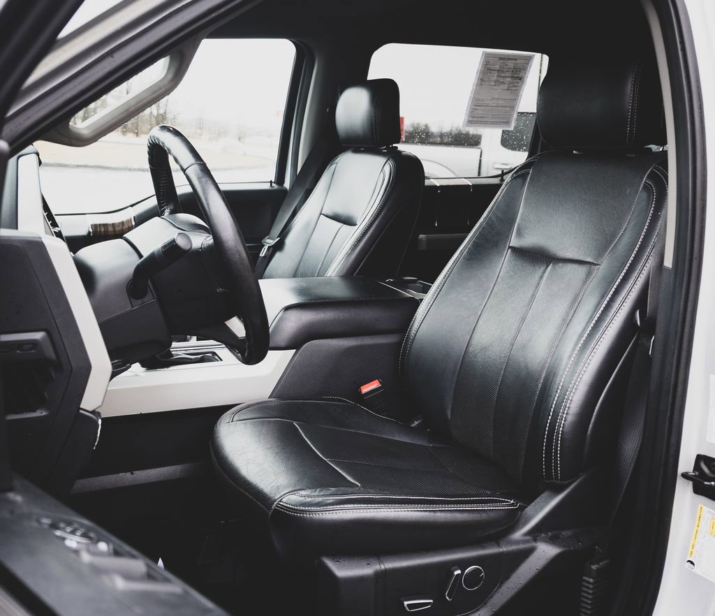 Used 2018 Ford F150 Lariat image 28