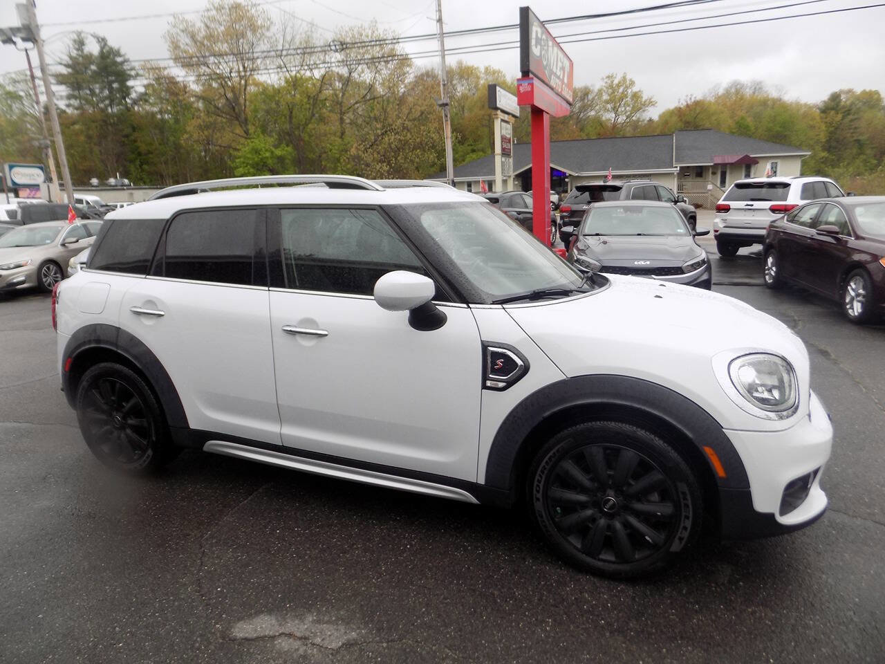 Used 2020 MINI Cooper Countryman S w/ Storage Package FWD image 2