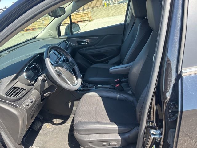 Certified 2022 Buick Encore Preferred w/ Safety Package AWD/4WD image 7