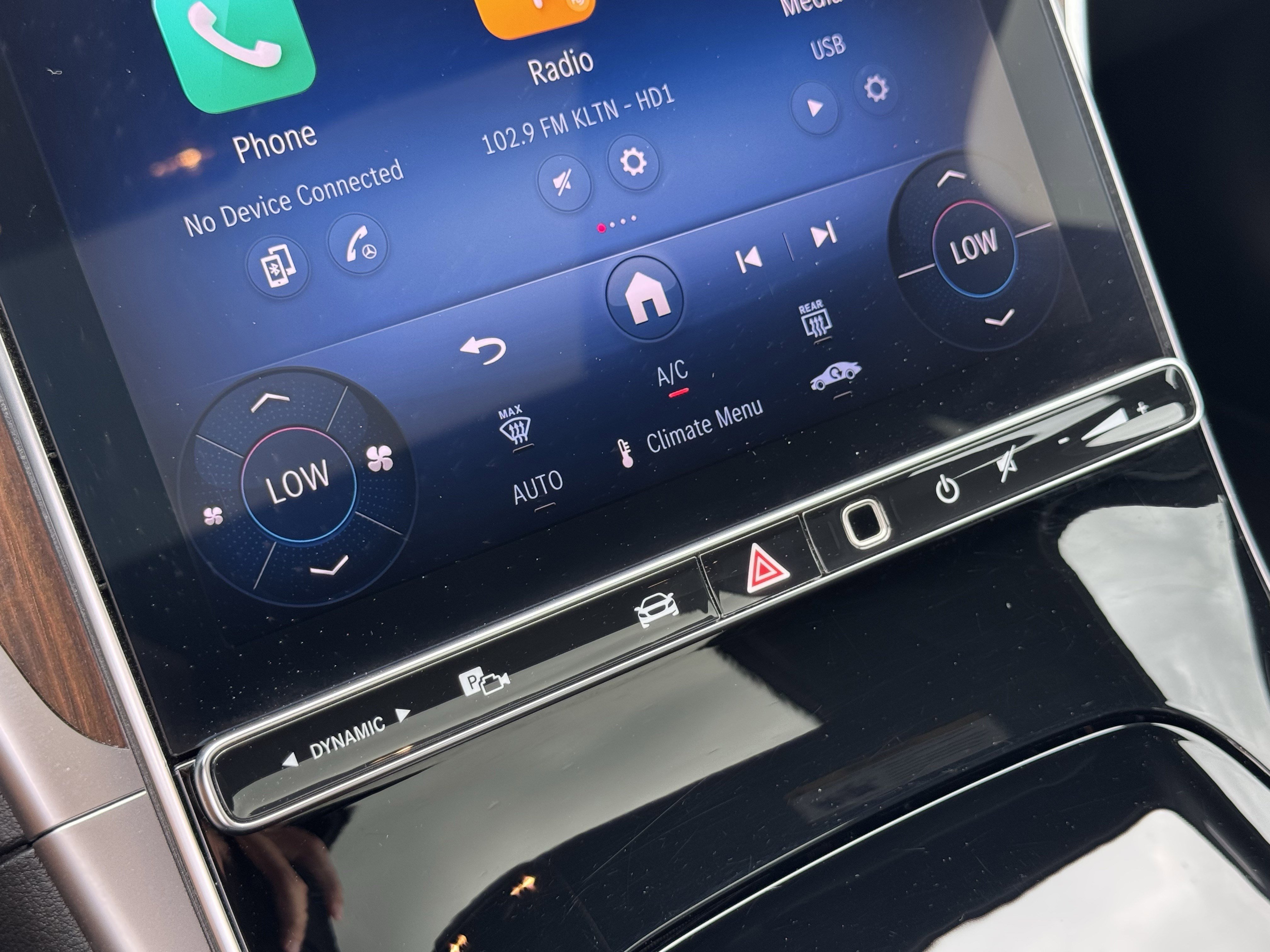 Used 2025 Mercedes-Benz C 300 4MATIC Sedan image 21