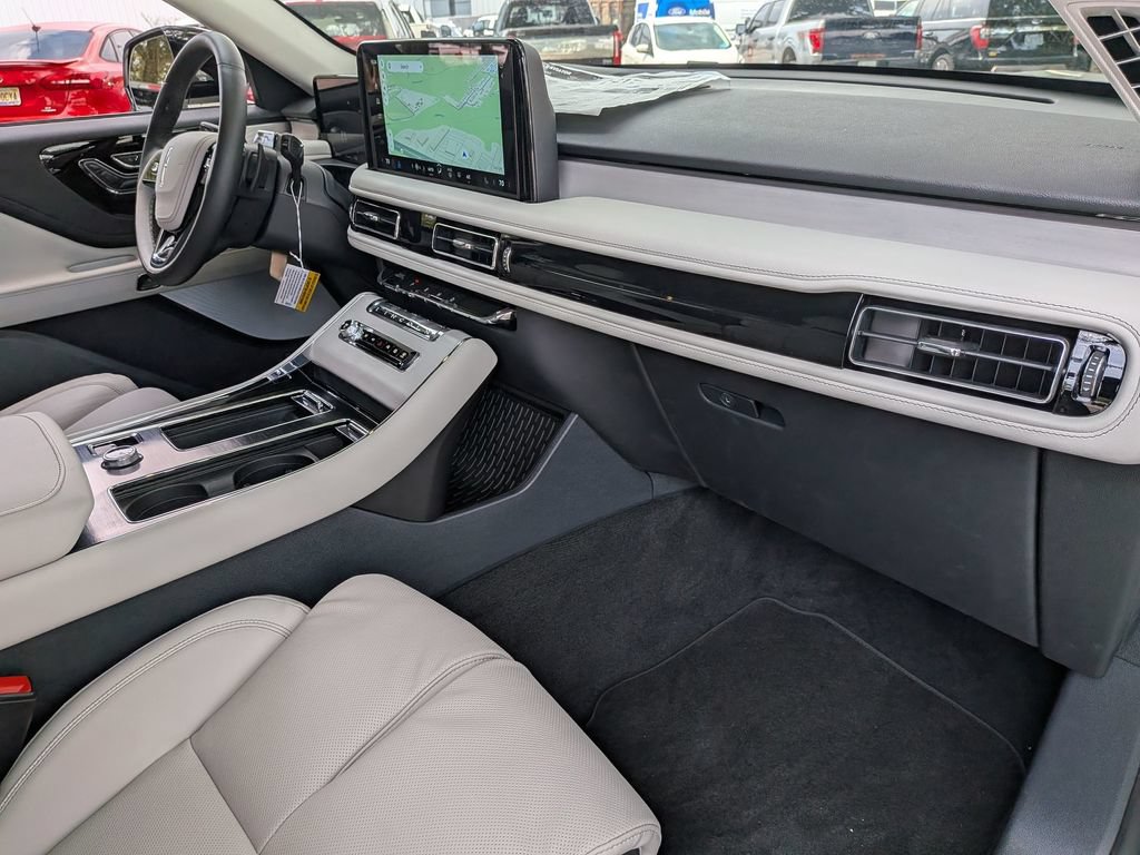 New 2026 Lincoln Aviator Reserve w/ Luxury Package RWD image 34