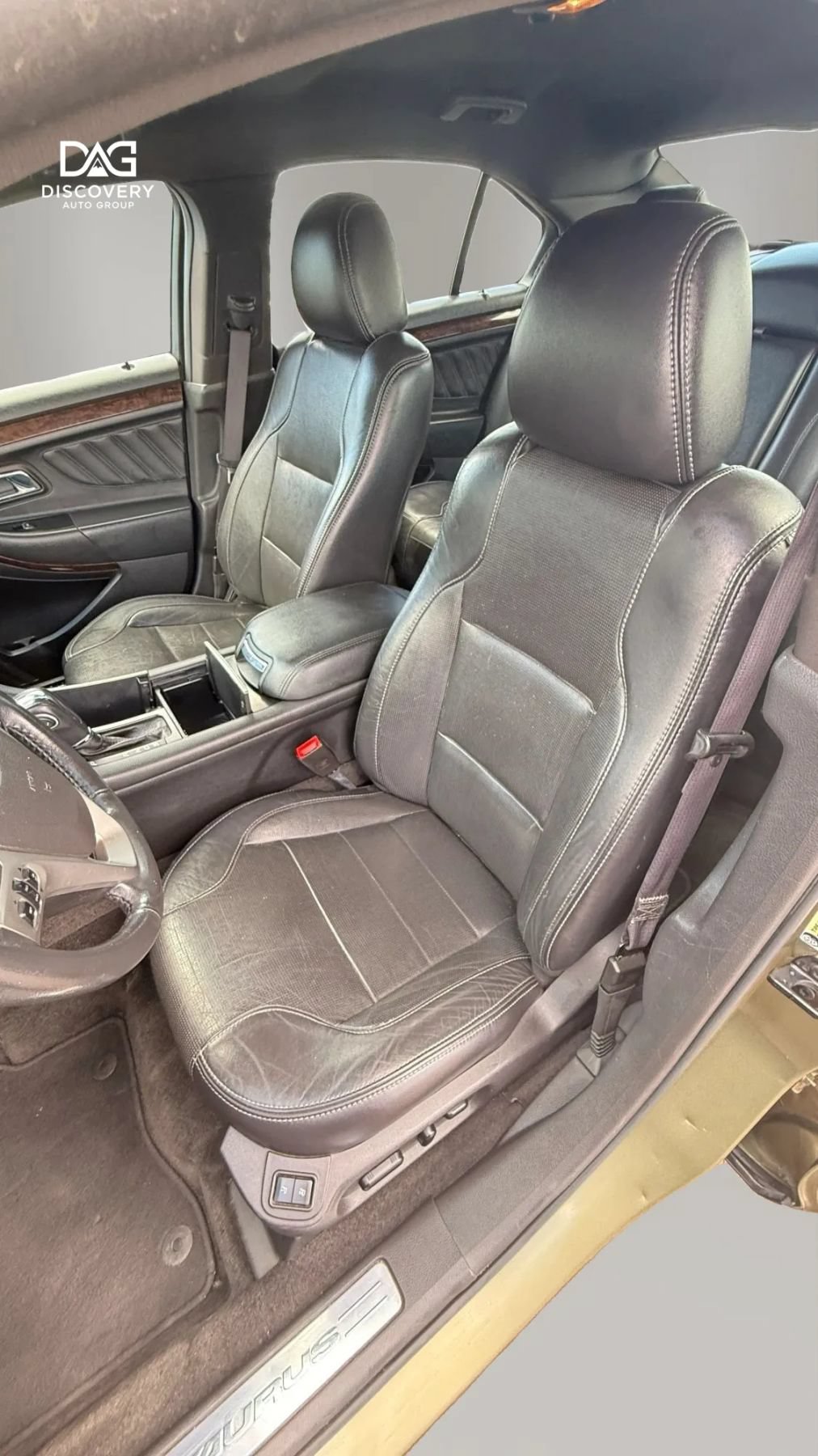 Used 2013 Ford Taurus Limited FWD image 20
