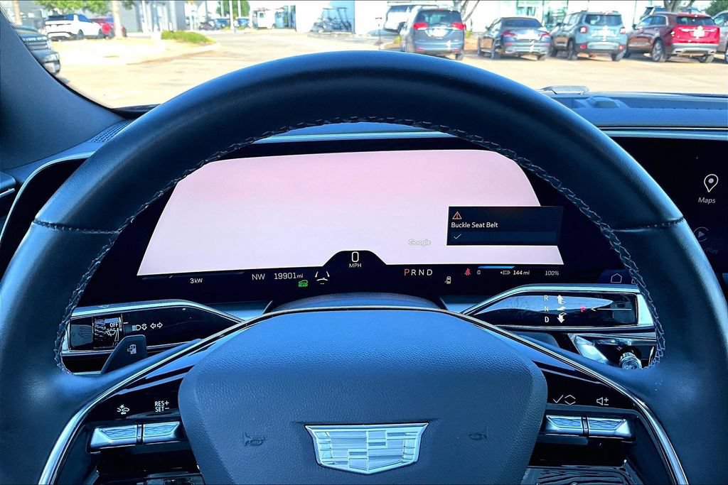 Certified 2024 Cadillac Lyriq Luxury AWD/4WD image 22