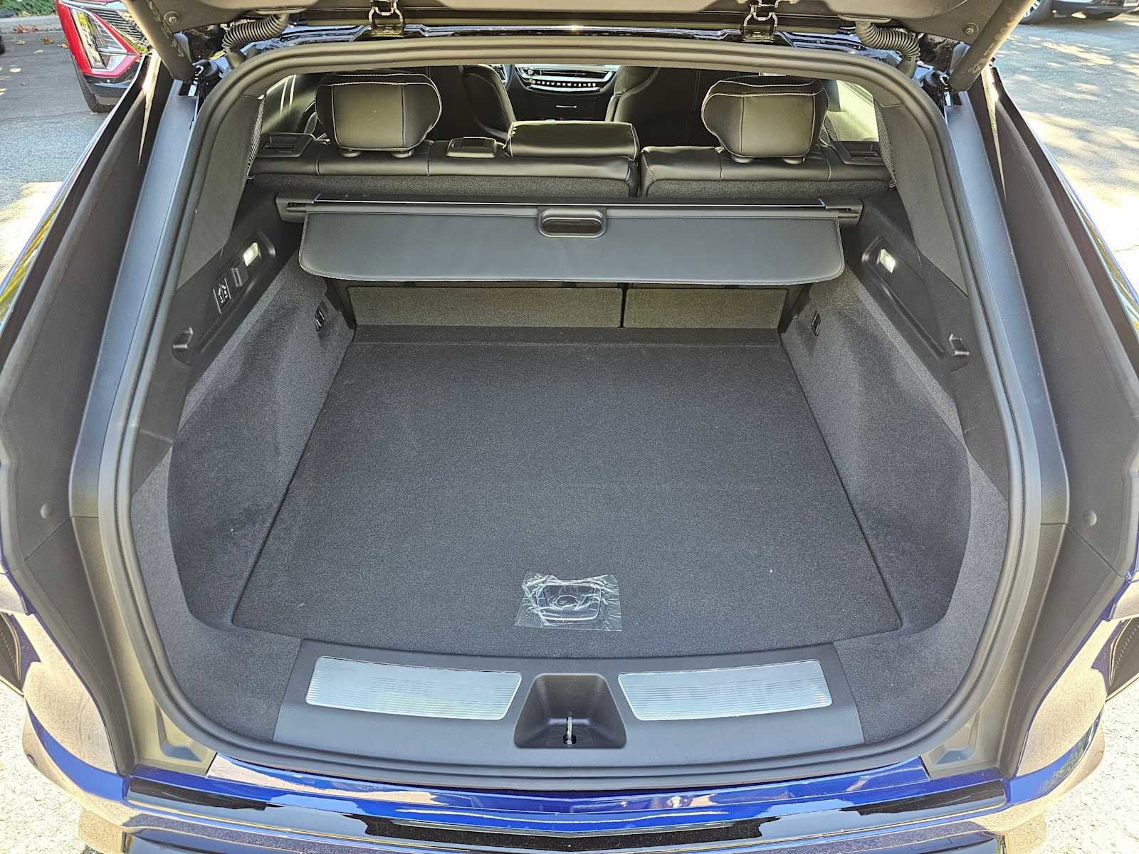 New 2026 Cadillac Lyriq V AWD/4WD image 15