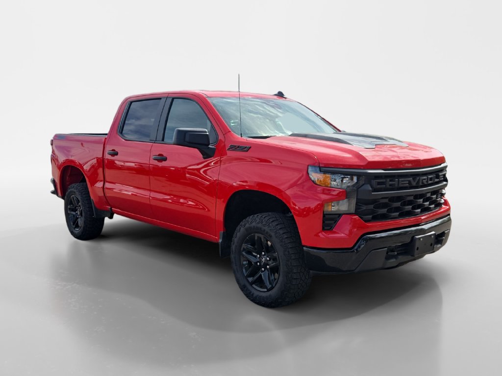 Used 2025 Chevrolet Silverado 1500 Custom Trail Boss w/ Dark Appearance Package AWD/4WD image 9