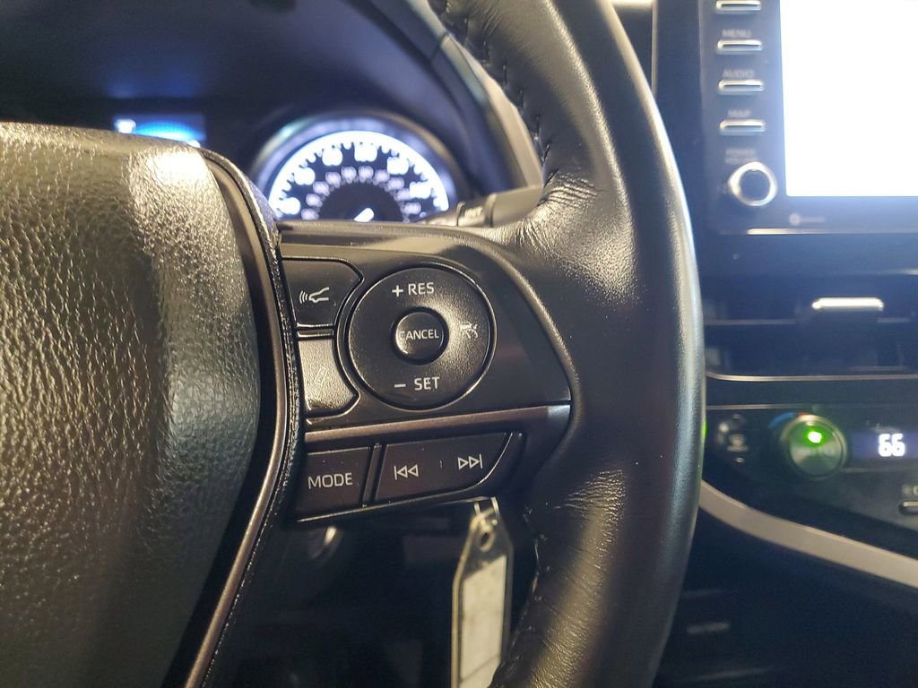 Used 2023 Toyota Camry SE image 21