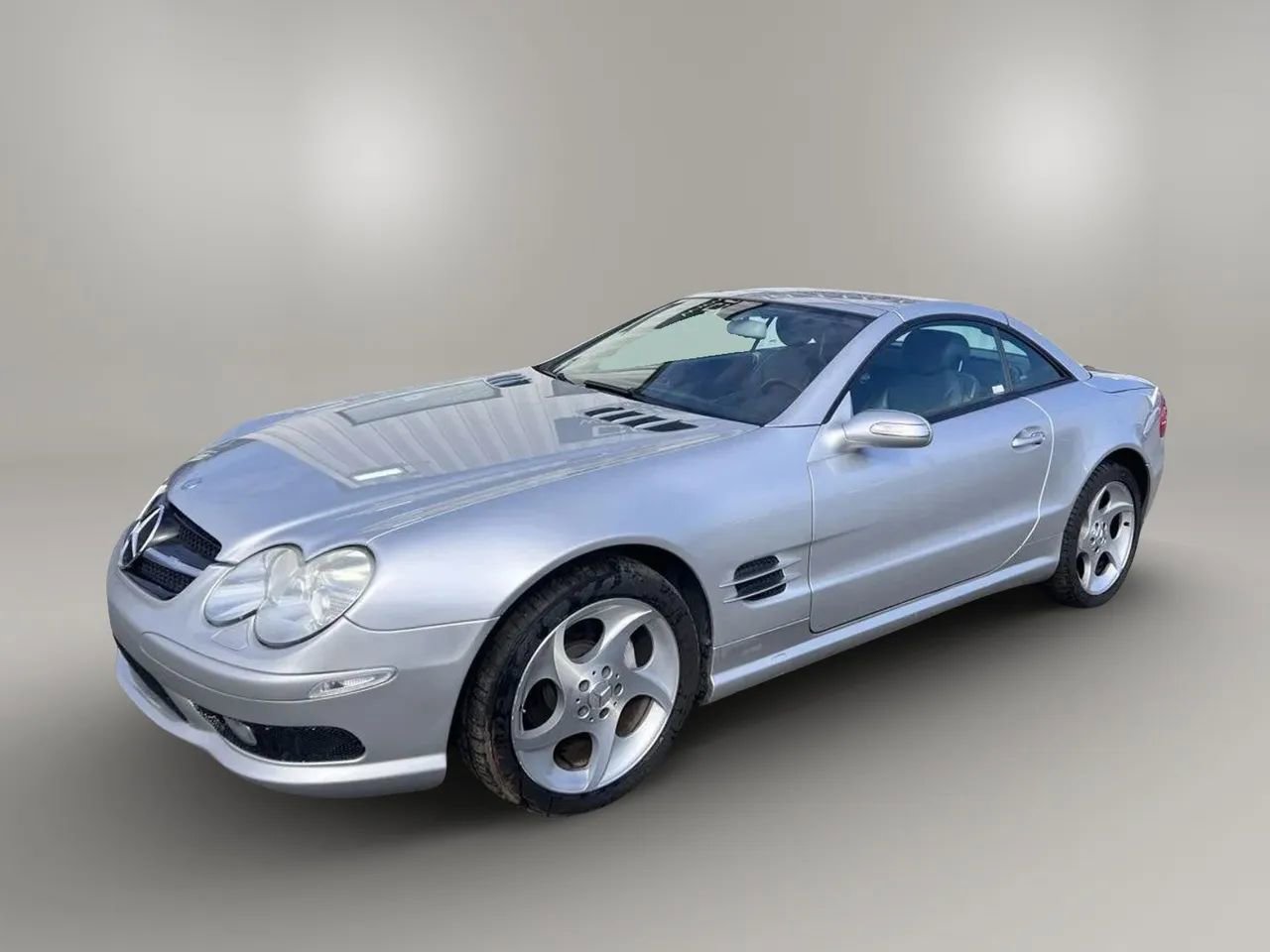 Used 2005 Mercedes-Benz SL 500 w/ AMG Sport Pkg image 7