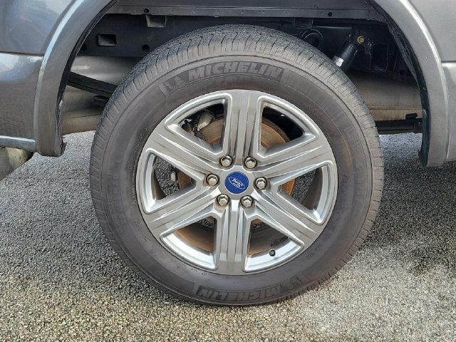 Certified 2019 Ford F150 Lariat w/ Equipment Group 502A Luxury RWD image 6