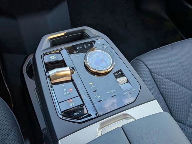 Used 2026 BMW iX xDrive60 image 16