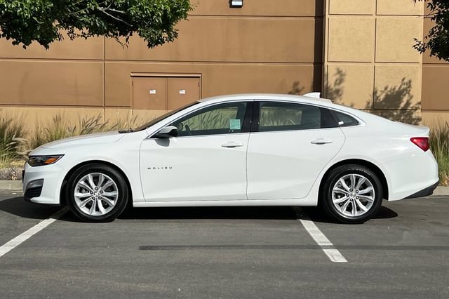 Used 2025 Chevrolet Malibu LT FWD image 7