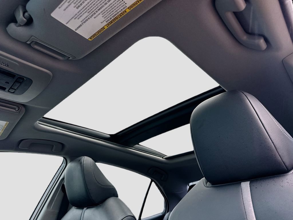 Used 2018 Toyota Camry XSE image 21