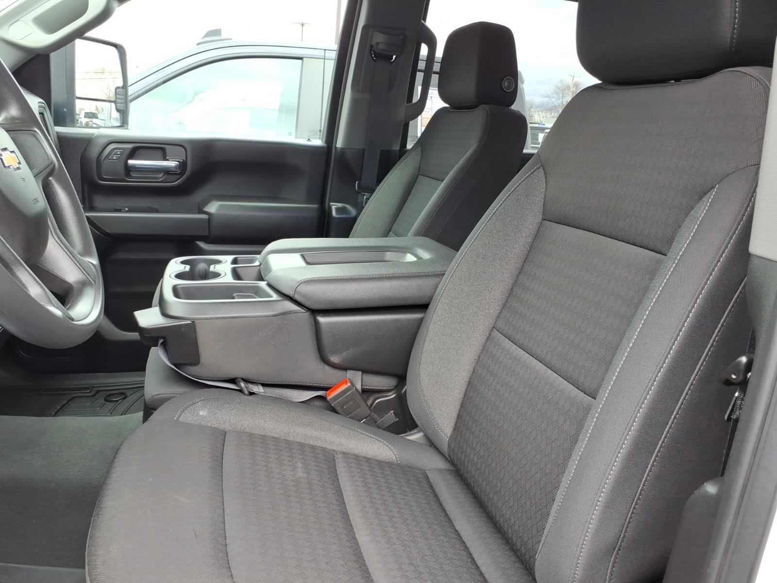 Used 2024 Chevrolet Silverado 2500 Custom w/ Custom Convenience Package AWD/4WD image 7
