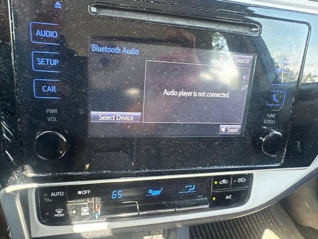 Used 2017 Toyota Corolla LE FWD image 10