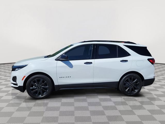 Used 2024 Chevrolet Equinox RS w/ LPO, Floor Liner Package FWD image 2