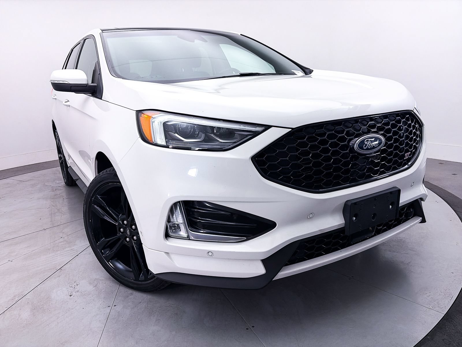 Used 2020 Ford Edge ST w/ Equipment Group 401A AWD/4WD image 4
