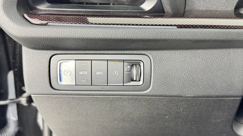 Used 2024 Chevrolet Traverse RS w/ LPO, Floor Liner Package AWD/4WD image 37